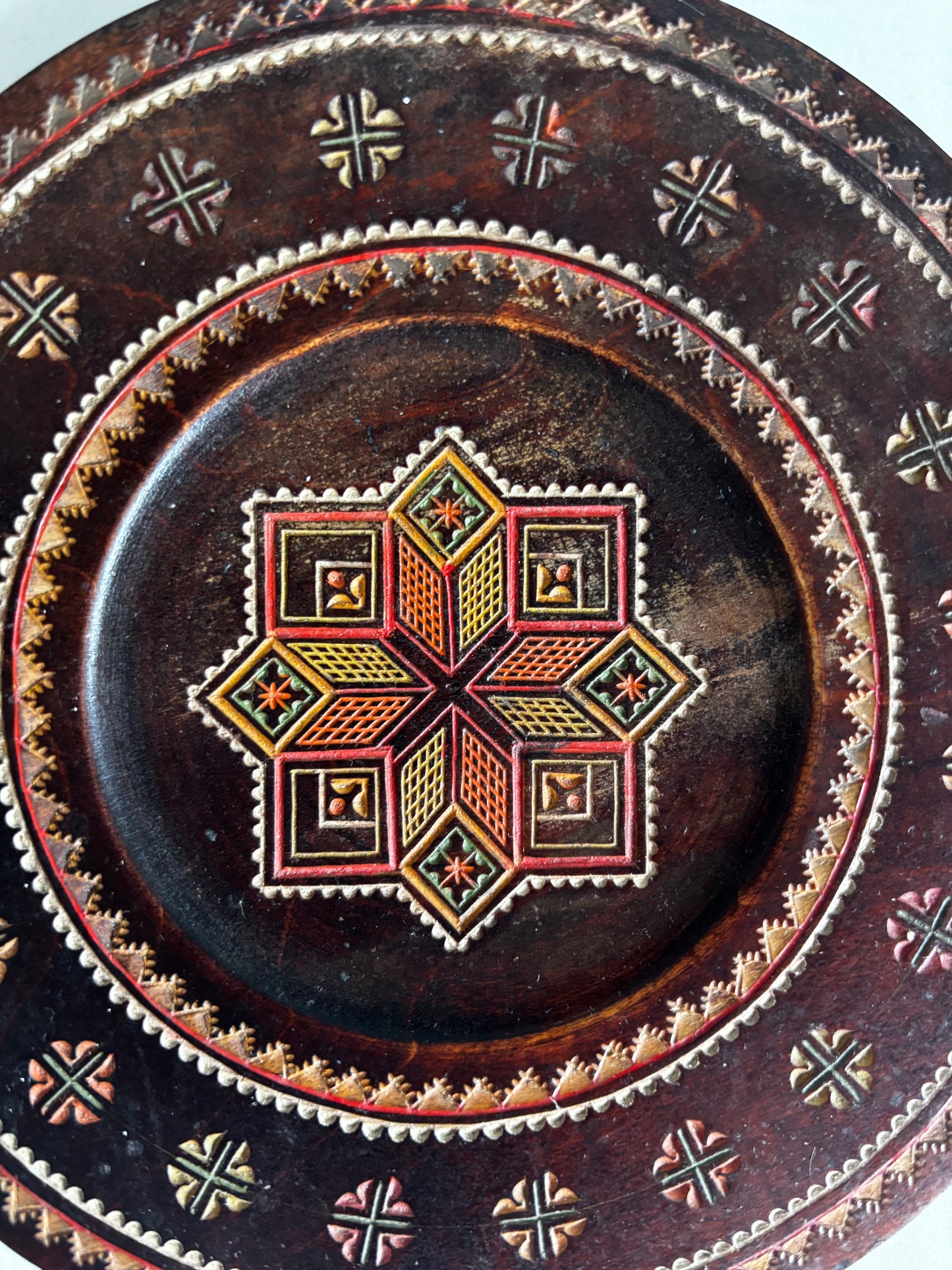 Vintage Wooden Painted Plate (16.5 cm)