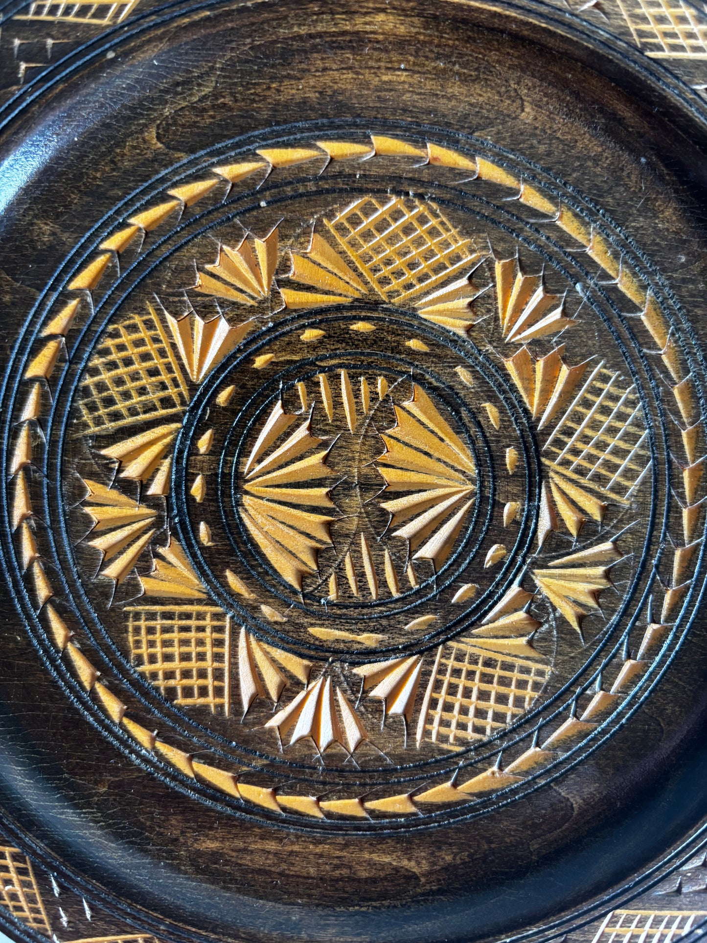 Vintage Wooden Carved Plate (19.5 cm)