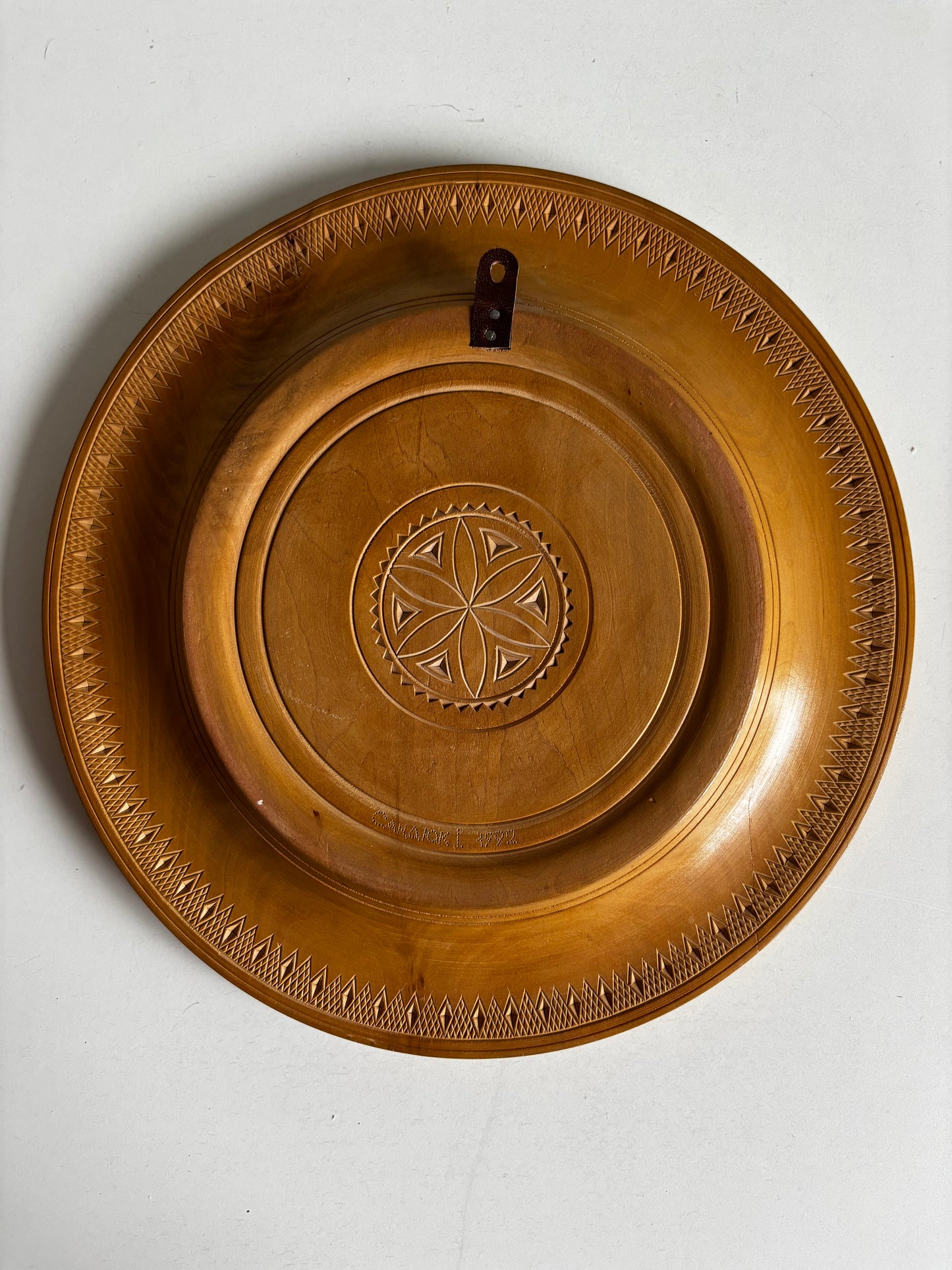 Vintage Large Wooden Decorative Plate (28 cm)