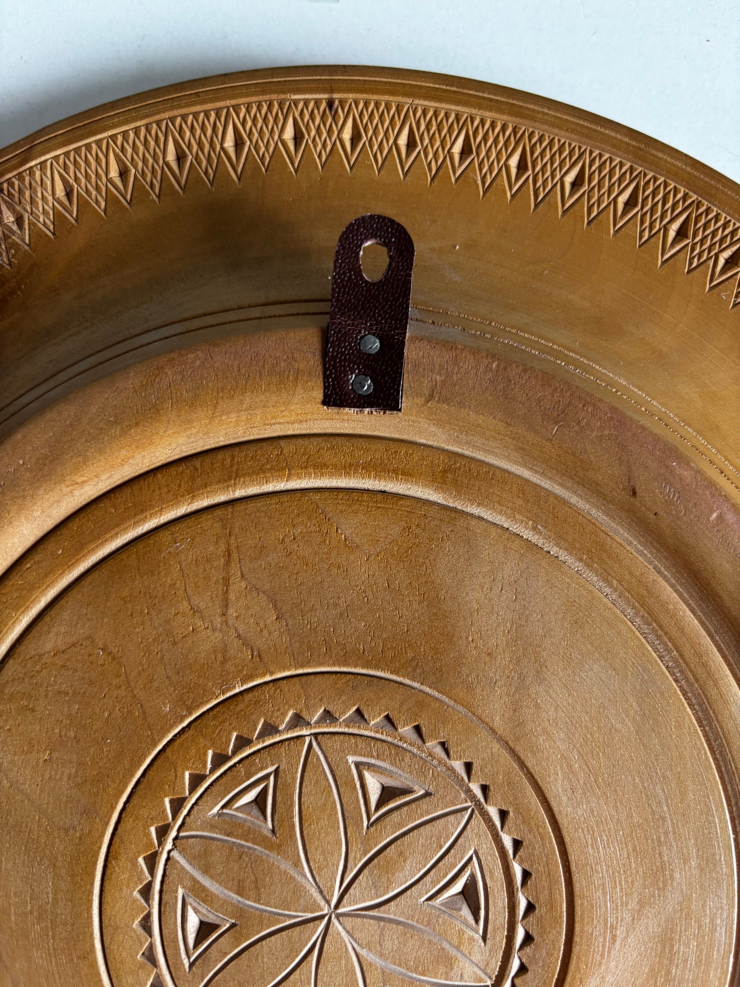 Vintage Large Wooden Decorative Plate (28 cm)