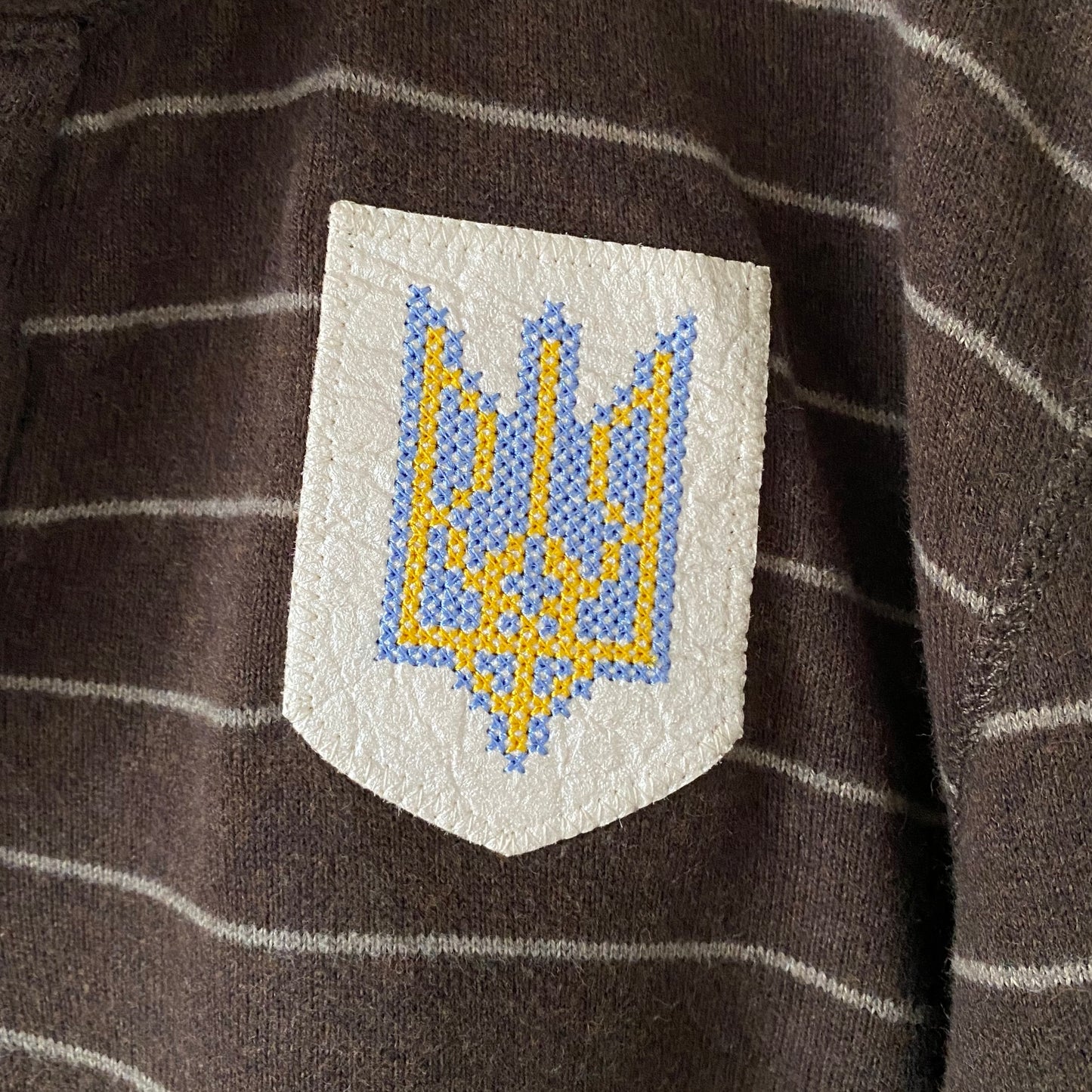 Brown Ukrainian Tryzub Shirt (Men's Large)